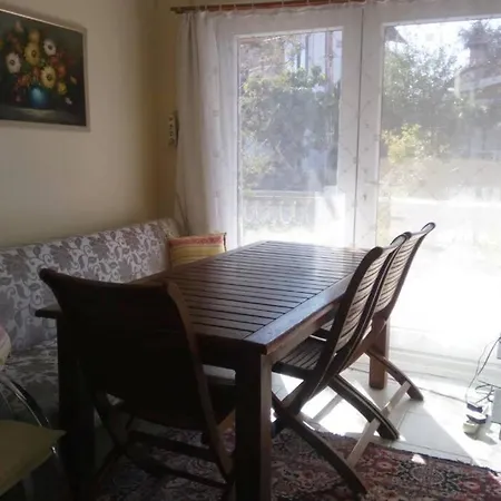 3+1 Guarded Villa, Big Garden, Close To The Beach Vila *
