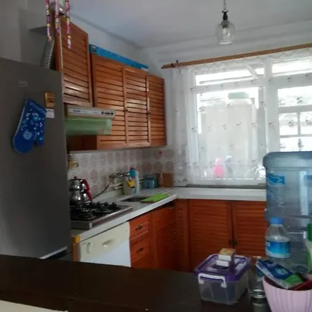 Vila 3+1 Guarded Villa, Big Garden, Close To The Beach Silivri