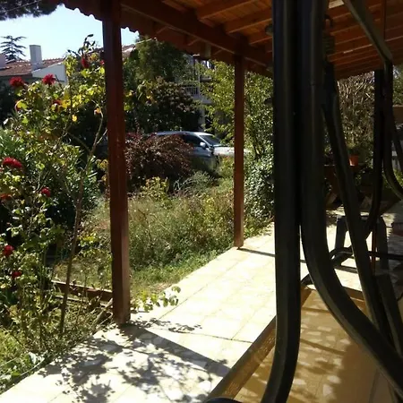 3+1 Guarded Villa, Big Garden, Close To The Beach Silivri