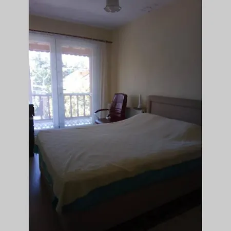 Vila 3+1 Guarded Villa, Big Garden, Close To The Beach