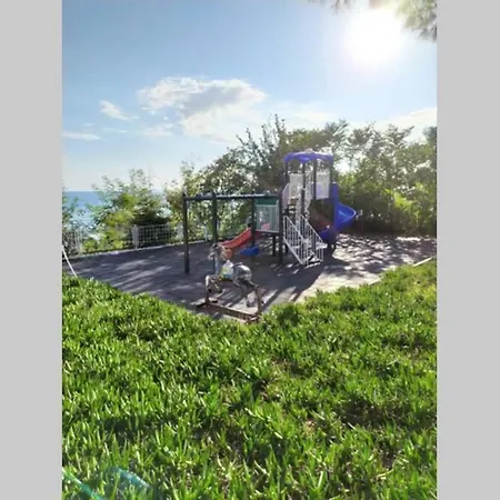 3+1 Guarded Villa, Big Garden, Close To The Beach Vila *